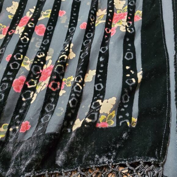 World Market Women Kimono Drape Floral Velvet Trim Fringes One Size Boho Shawl - Picture 5 of 10